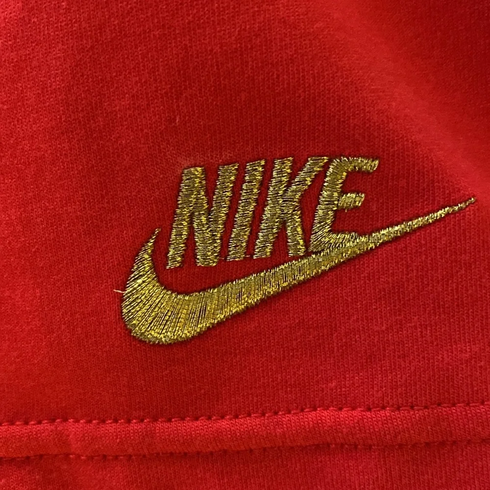 NEW...NIKE Dri - fit men's top